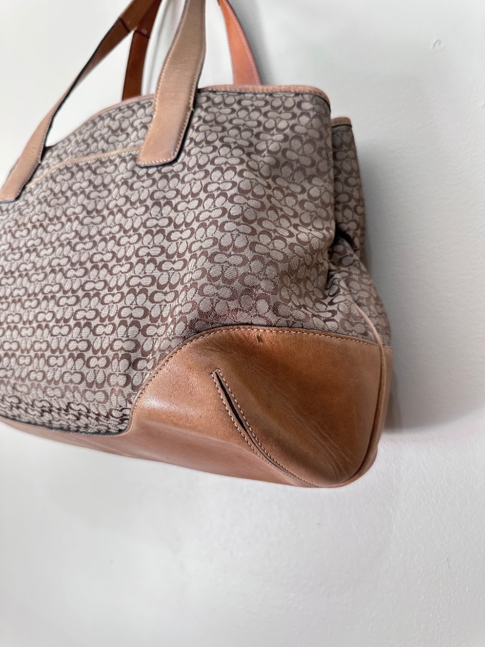 Vintage Coach Brown Khaki Hobo Bag 6621 with C Signature and Leather Top Handle - Picture 4 of 16